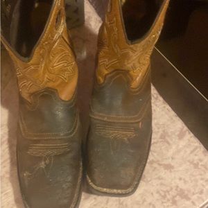 Durango boot size 10 worn 2 times need the money 100$ to 125 276$ originally